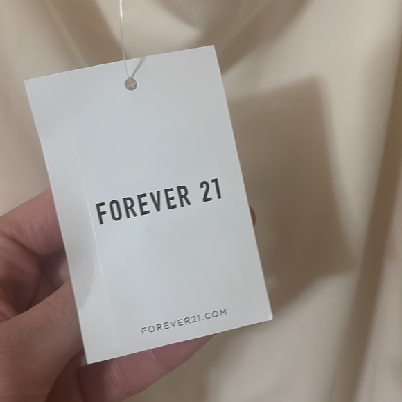 Halter Dress - Picture 10 of 12